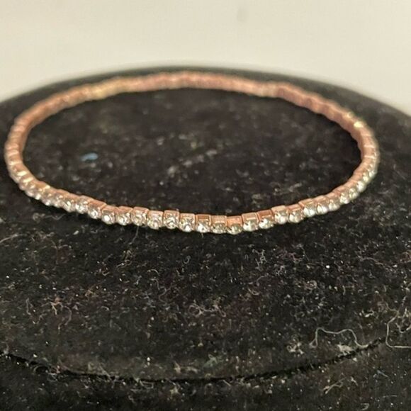 SALE! Gold tone and clear crystal stretch bracelet - Picture 1 of 5